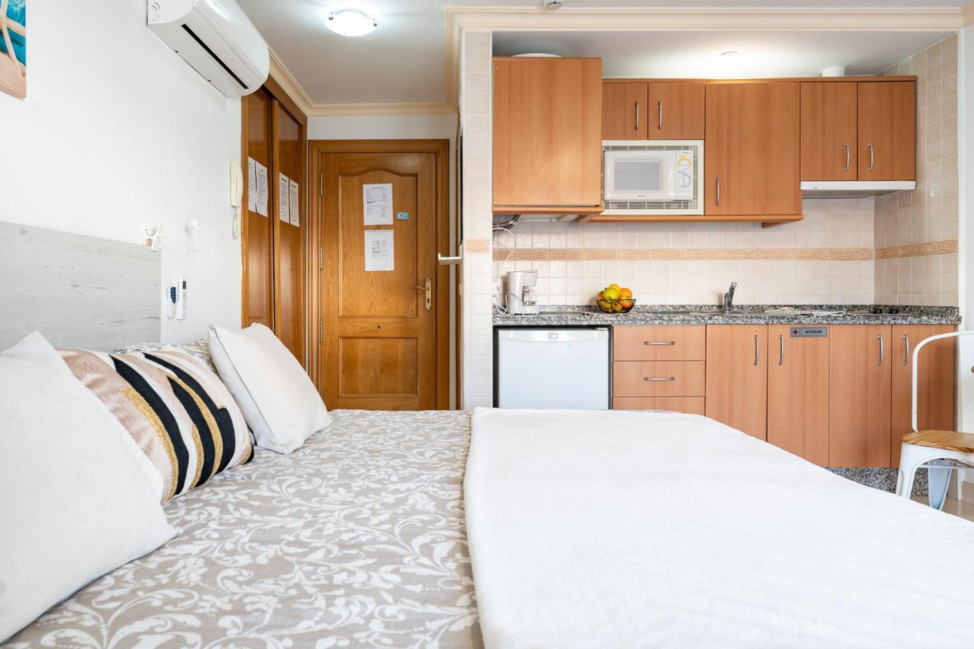 Malagasuite El Levante Apartments Torremolinos Rum bild